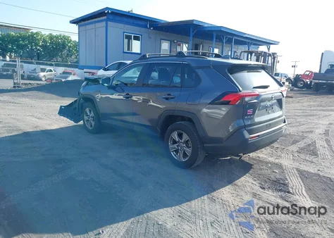 2024 Toyota Rav4 Xle z USA, uszkodzony, nr VIN JTMW1RFV6RD117876